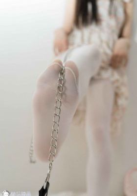 《隔壁女邻居》免费观看