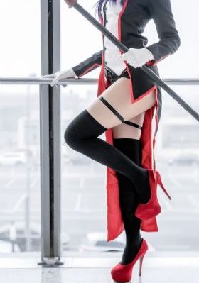 女保险销售员5